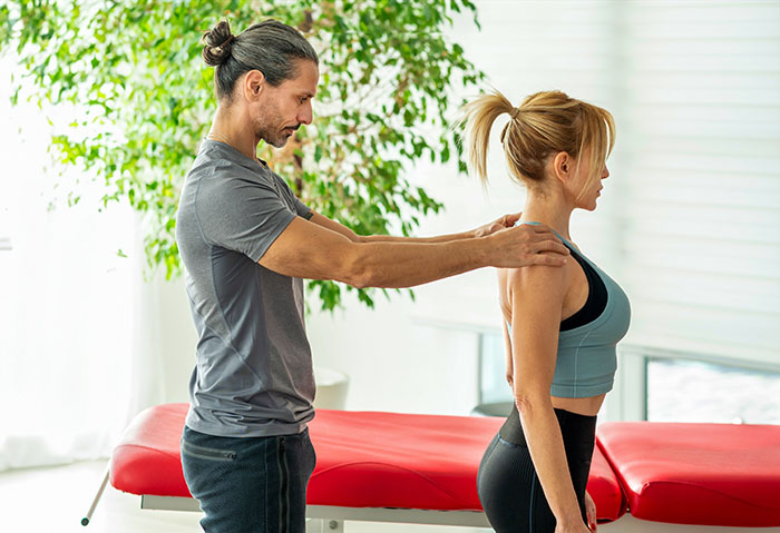 A Comprehensive Look at How Posture Affects the Shoulder - Breckenridge ...